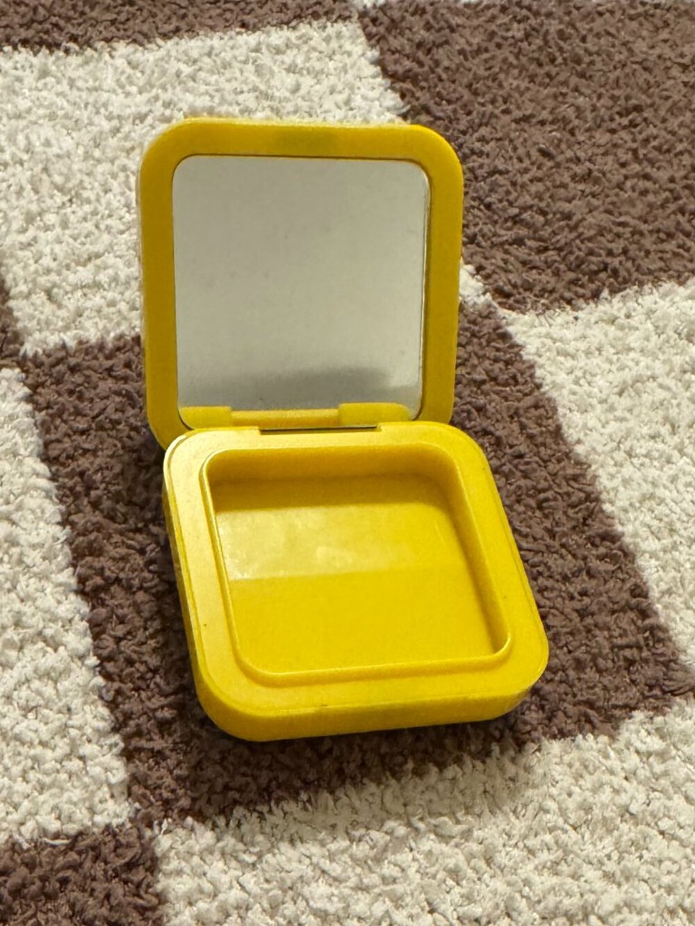 Starface Large Yellow Compact Box - Empty - Picture 2 of 4